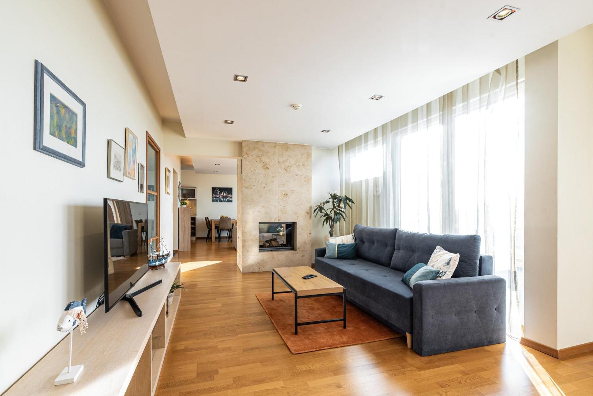 Korter Airhome - The Admiral House *